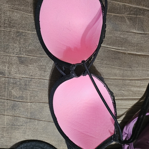 Black VS 34d - Picture 2 of 3